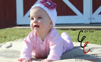 Cream Of The Crop Crochet ~ Preemie/Newborn Flower Hats {Free Crochet Pattern}