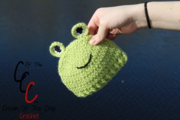 Cream Of The Crop Crochet ~ Preemie/Newborn Frog Hats {Free Crochet Pattern}