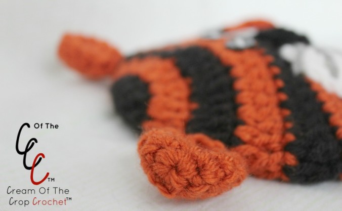 Cream Of The Crop Crochet ~ Preemie/Newborn Tiger Hats {Free Crochet Pattern}