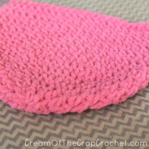 Cream Of The Crop Crochet ~ Preemie/Newborn Plushy Hats {Free Crochet Pattern}