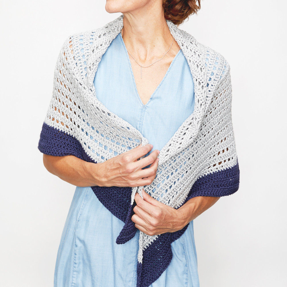 The Summer Shawl is cozy enough to make up for the sun’s absence, at least until next summer. #crochetpattern #crochetshawl #crochetsummer #crochetlove #crochetaddict